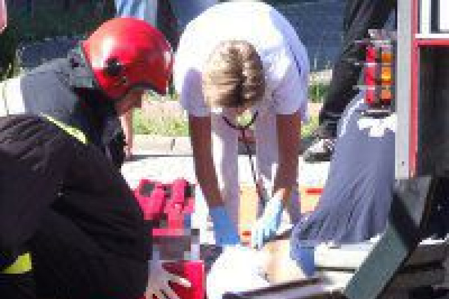 motocyklista wypadek lekarz strażak