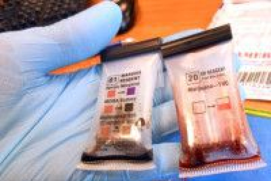 rękawica ręka narkotyk