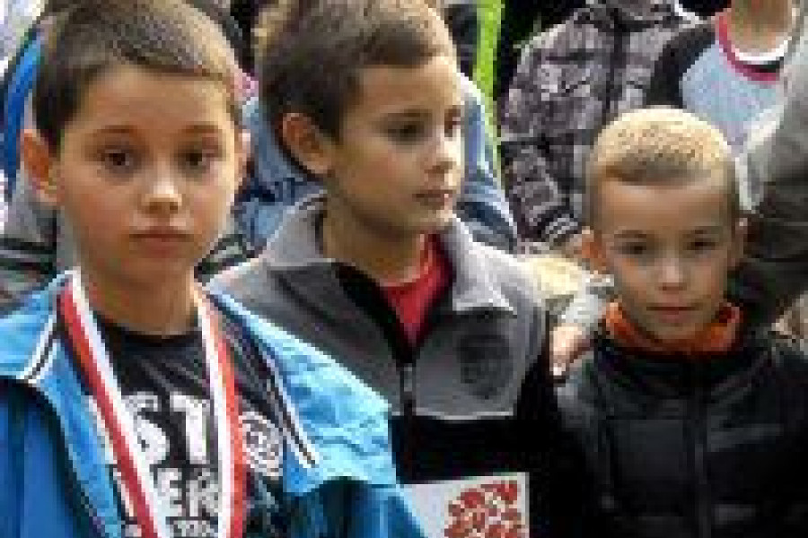 chłopiec bieg zawody