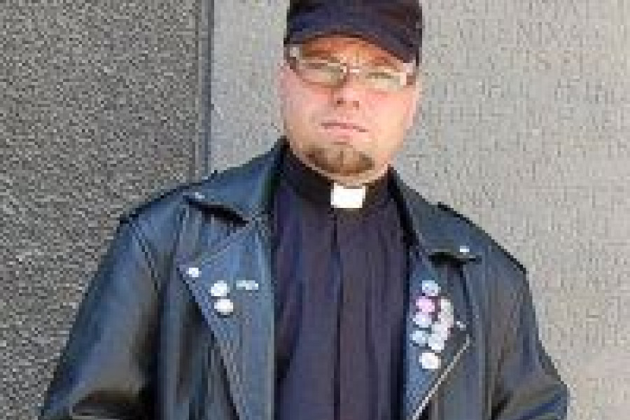 ksiądz fragment plakat