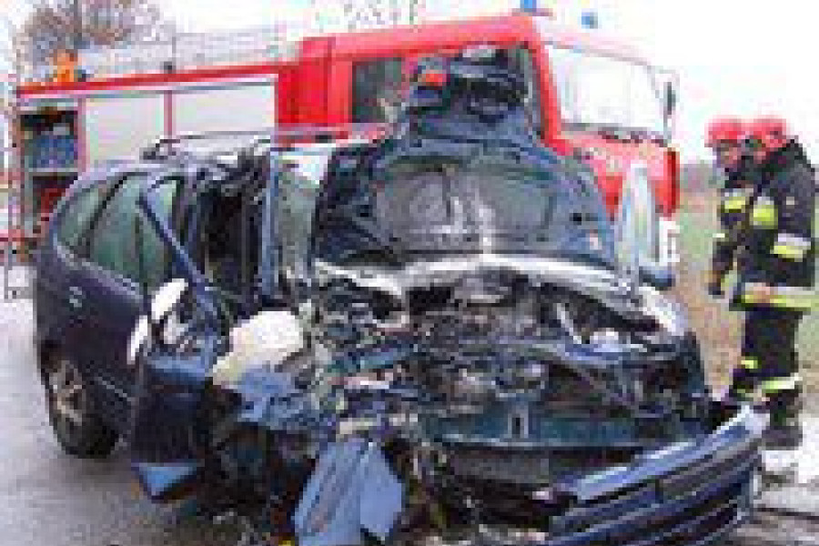 wypadek łaziska renault