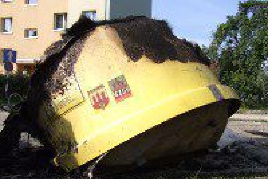 kontener pożar podpalenie