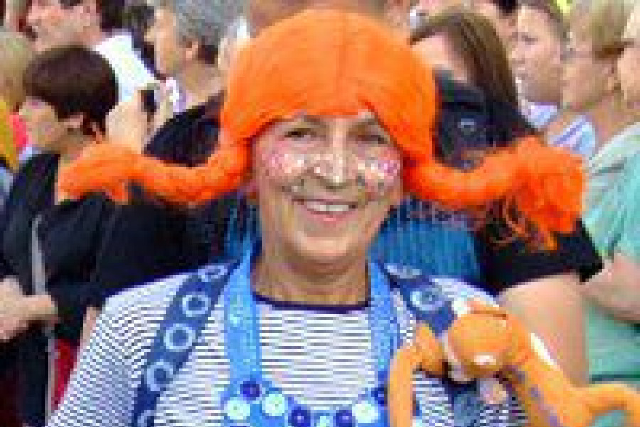 parada ceramika kobieta pipi