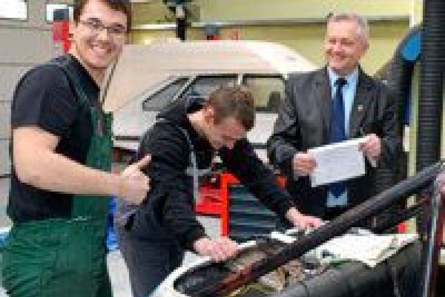 uczeń Dariusz Kwaśniewski