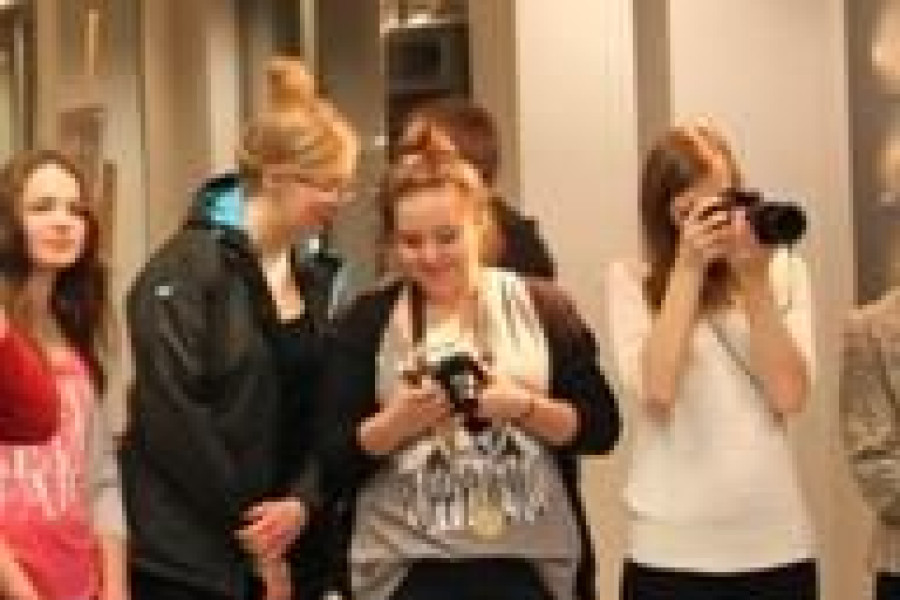 camera wernisaż bok-mcc