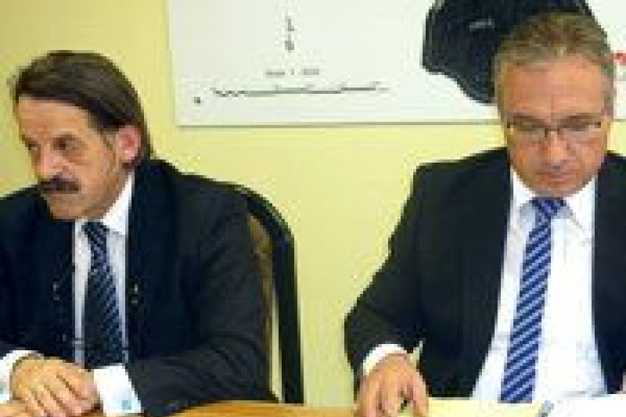 Roman Tomkiewicz umowa