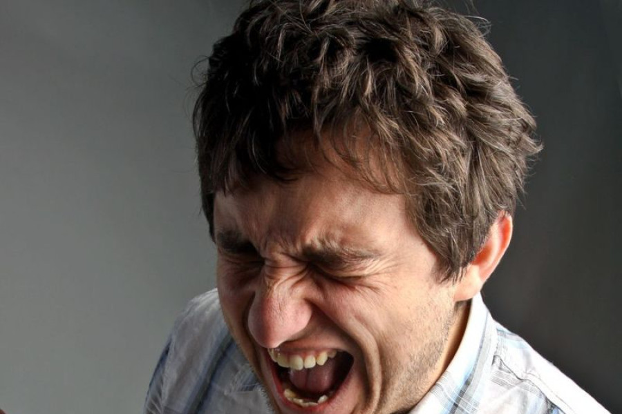 mężczyzna gniew zazdrość