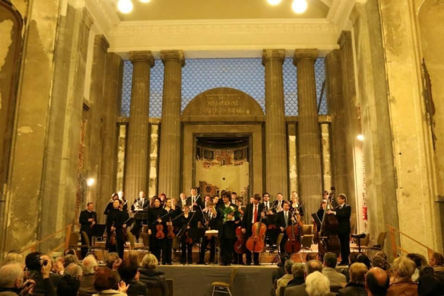 Sinfonietta