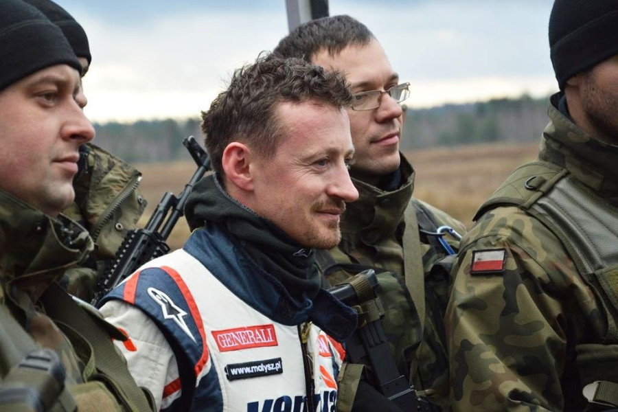 adam małysz kierowca żołnierz poligon