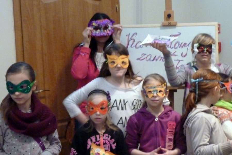 dzecko maska karnawał