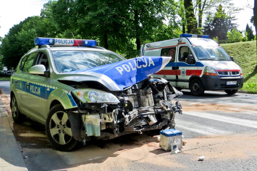wypadek kolizja radiowóz