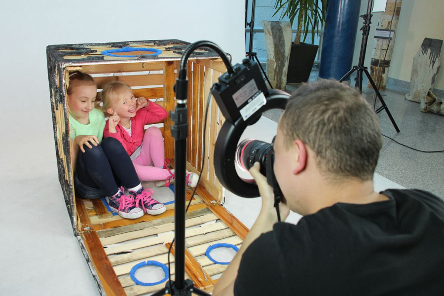 dziewczynka-skrzynka