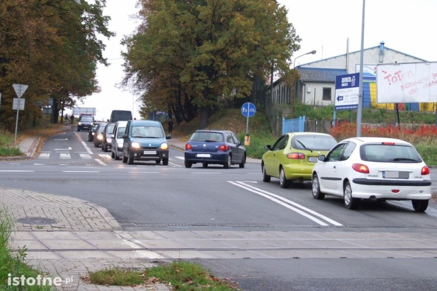 skrzyżowanie  cieszkowskiego  modłowa