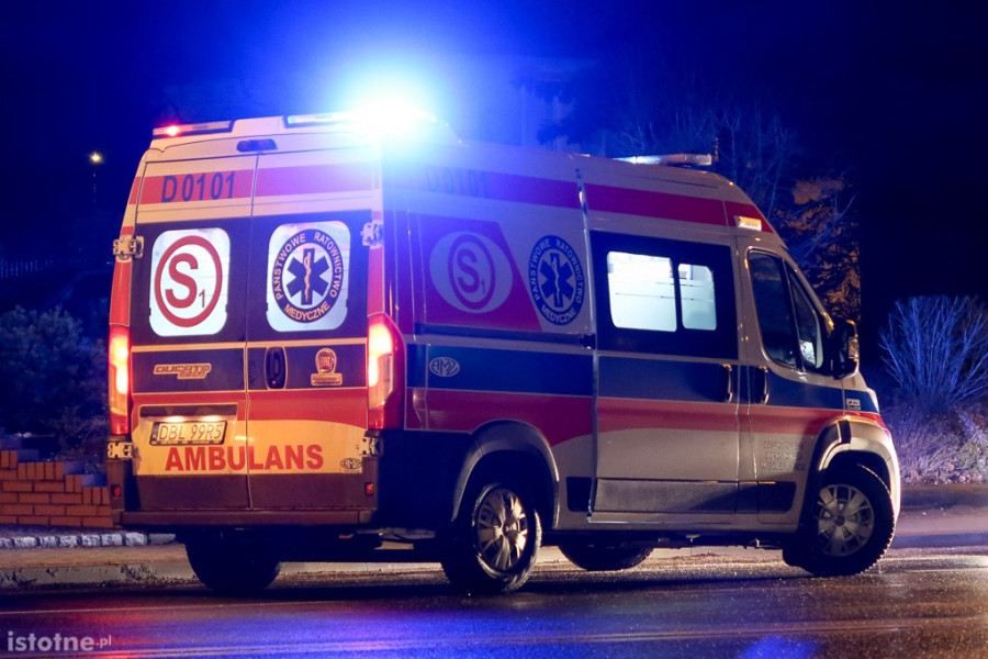 karetka wypadek kogut