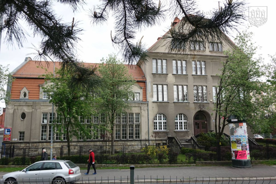 szkoła budynek bankowa