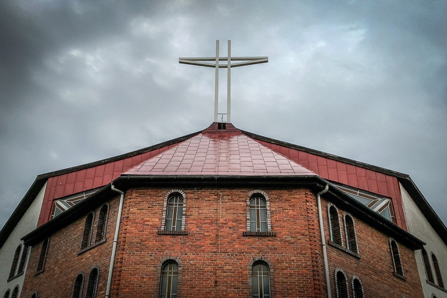 kościół chrystusa króla krzyż