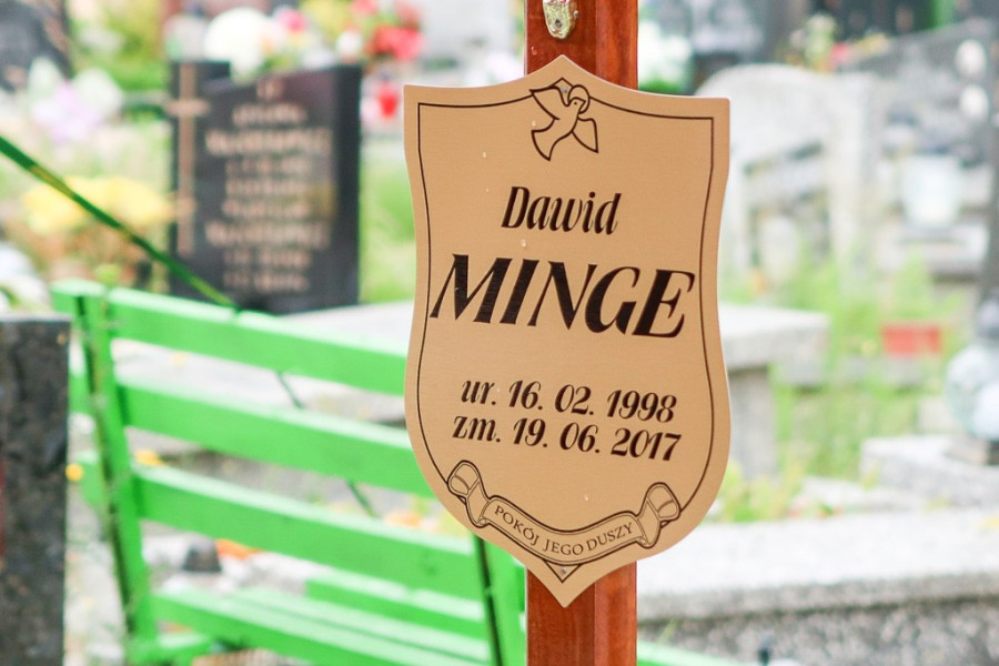 tabliczka nagrobna