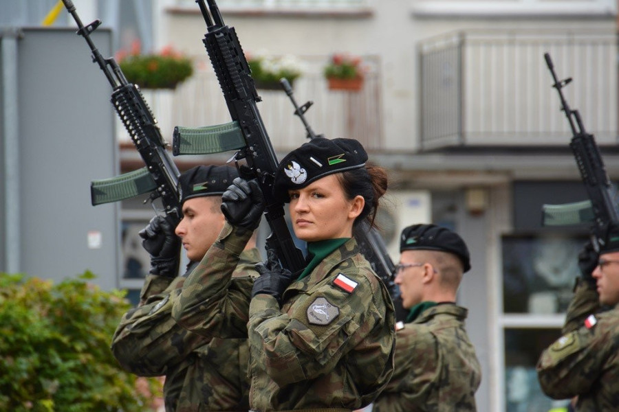żołnierka  musztra paradna