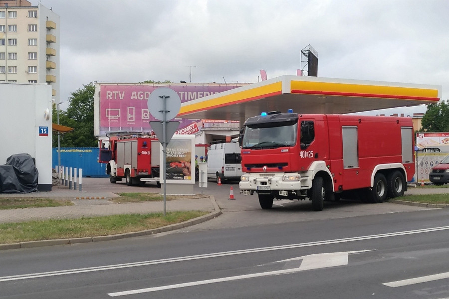 stacja paliw straż pożarna