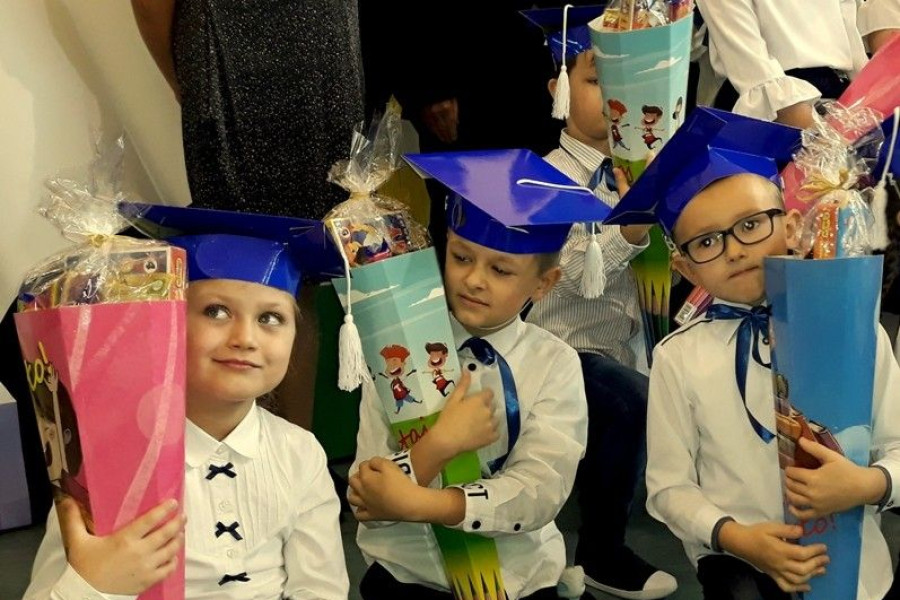 szkoła uczeń pierwszak