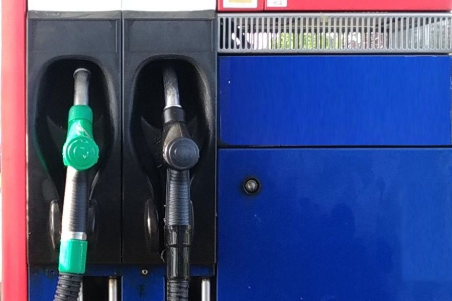 dystrybutor pistolet paliwo