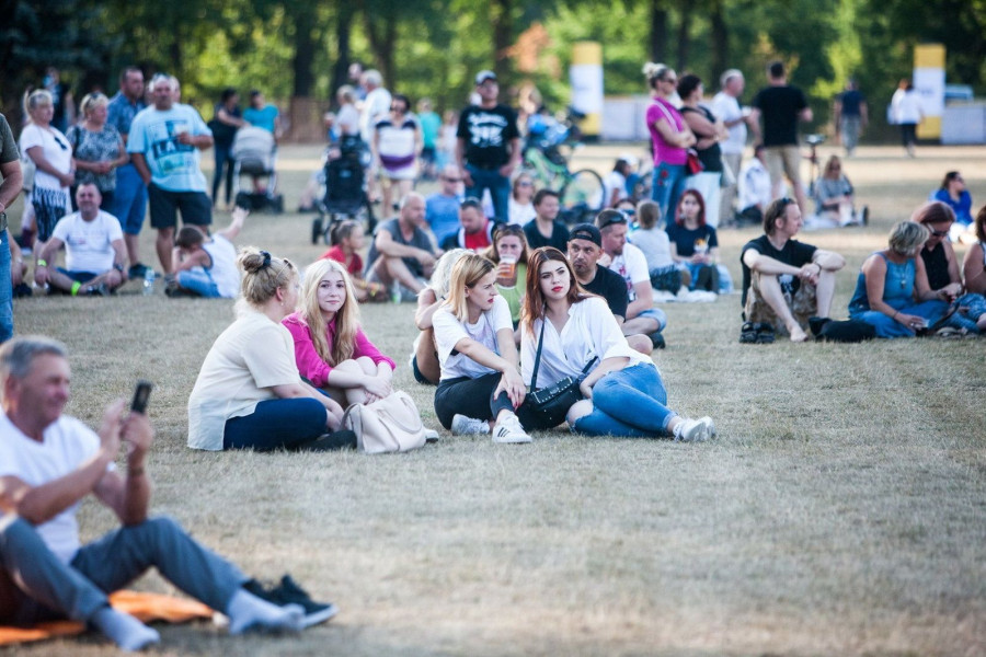 ludzie koncert widownia