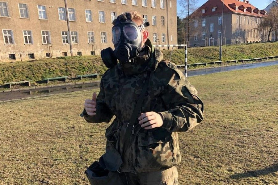 uczeń klasy mundurowej