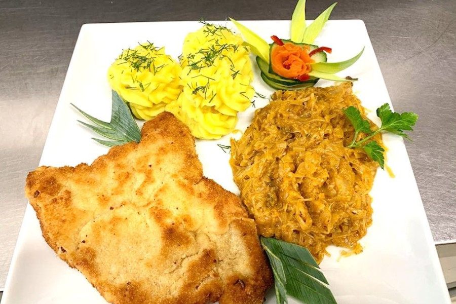 kotlet ziemniaki danie