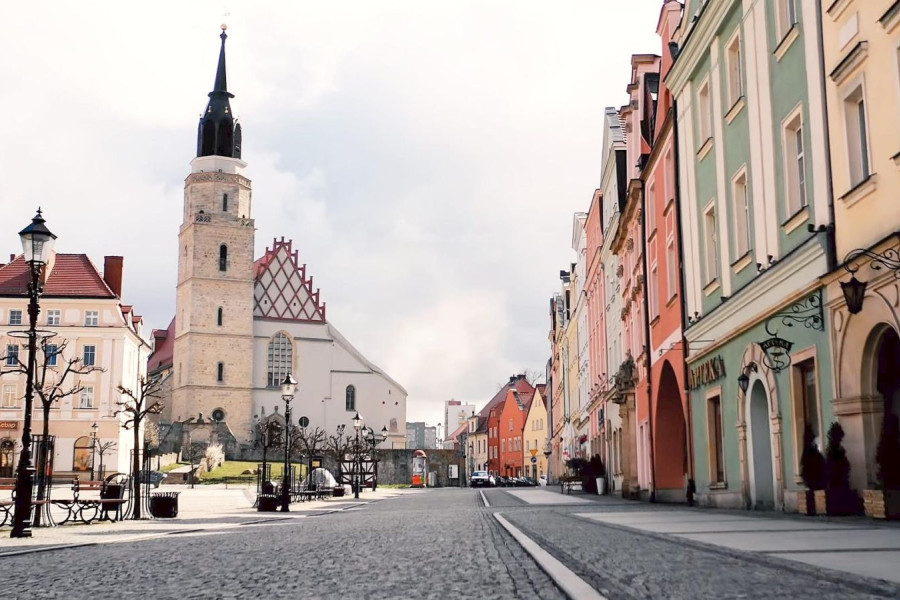 rynek bolesławiec bazylika