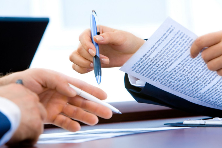 ręka długopis dokument