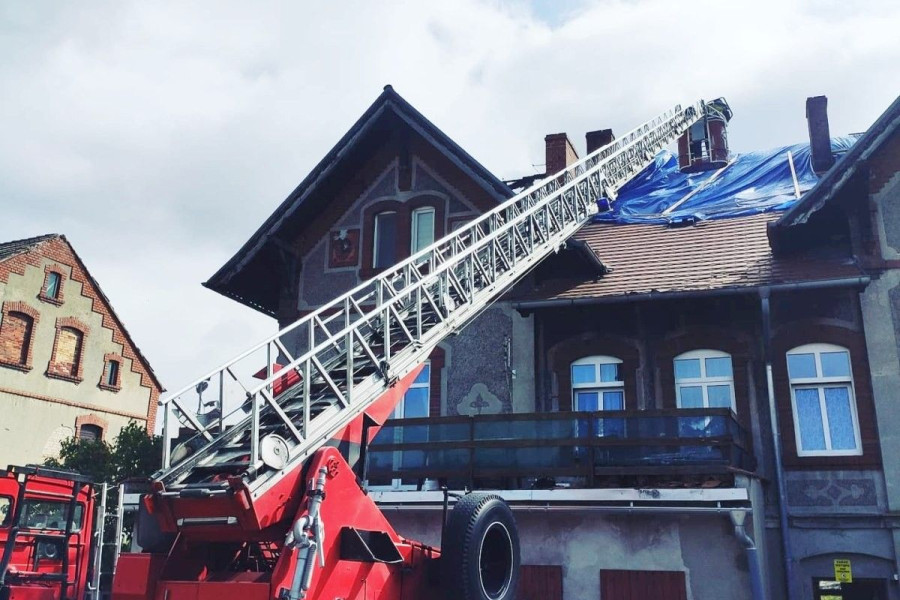 dach plandeka osp nowogrodziec