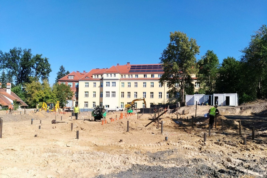 szpital zakaźny budynek