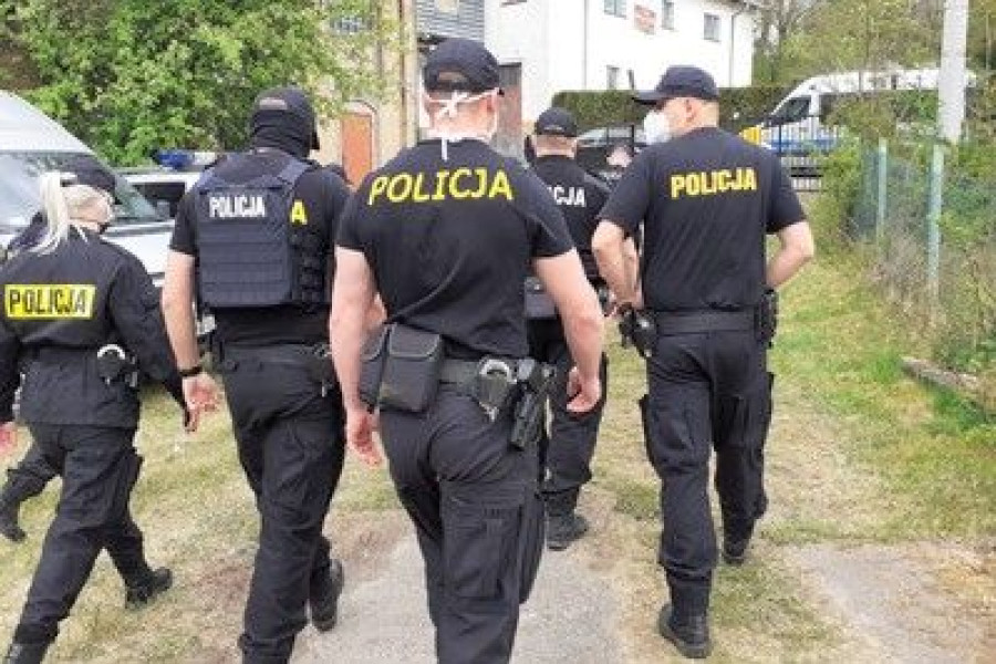 policjanci