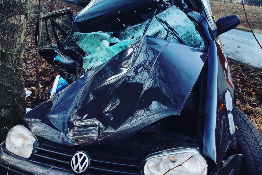 volkswagen wypadek gierałtów