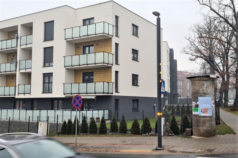 lampa oświetlenie przejście