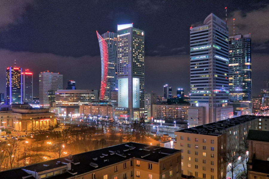 warszawa miasto wieżowiec