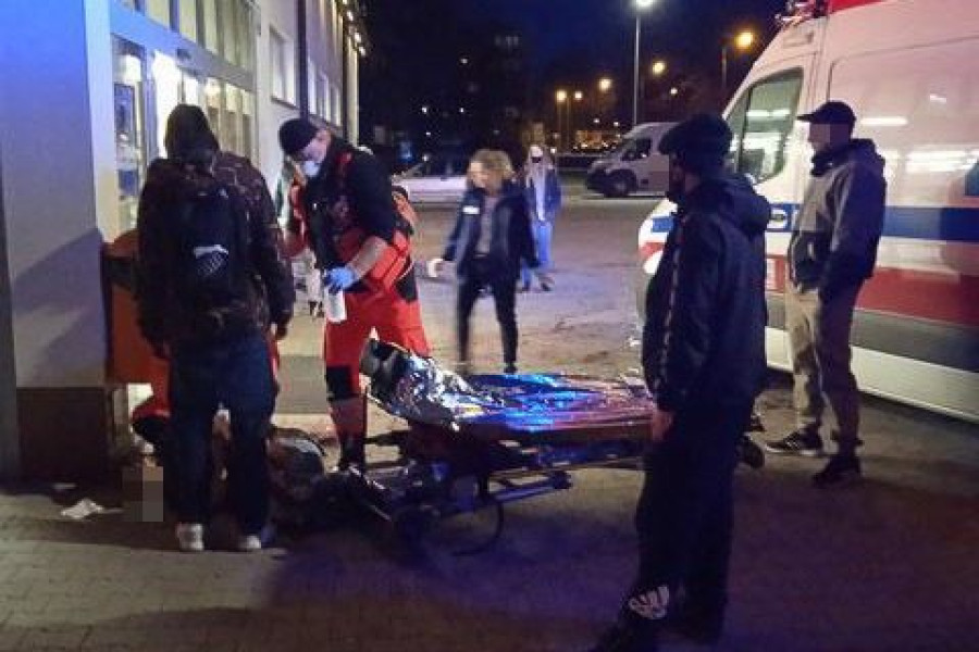 ludzie karetka ofiara