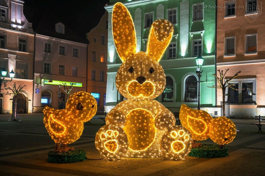 ozdoba noc rynek wielkanoc