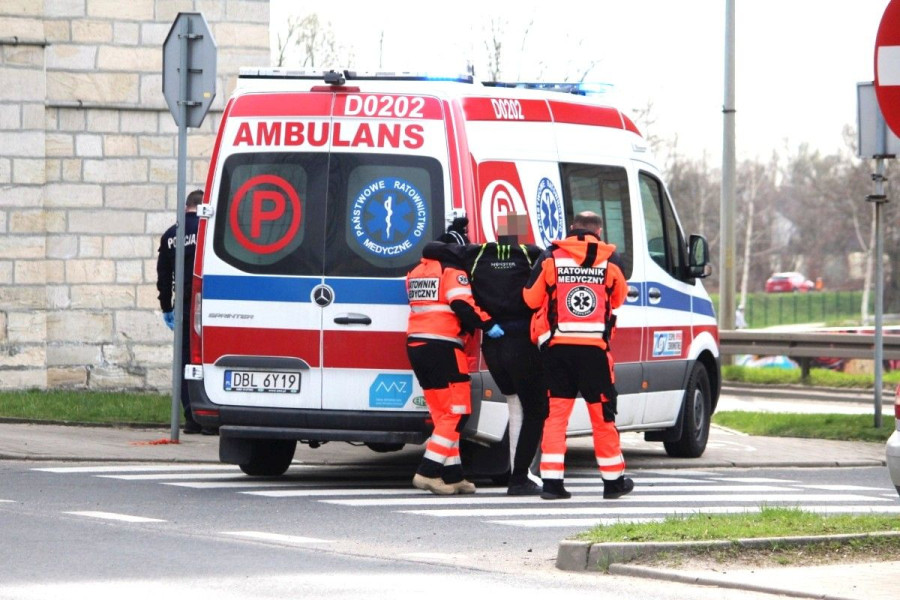 kolizja wiadukt motocyklista karetka