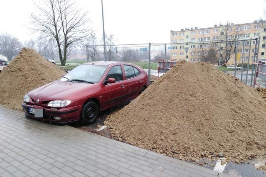 renault wykopy starzyńskiego