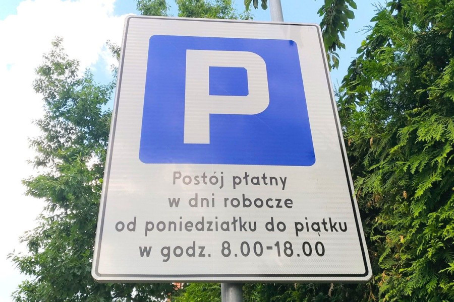 znak strefa płatnego parkowania