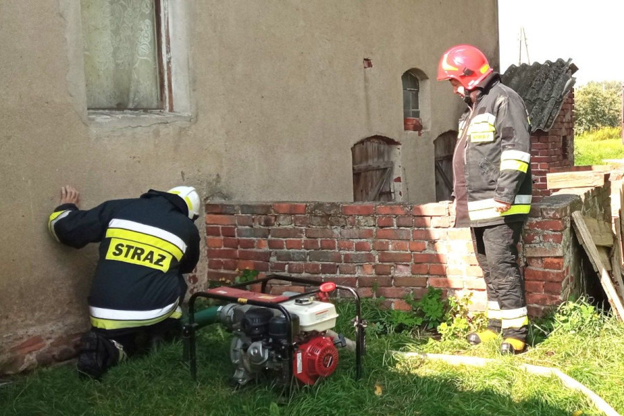 zalana piwnica pasternik