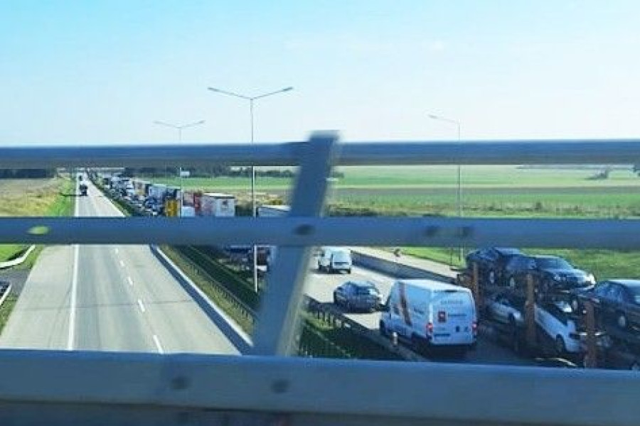 korek a4 czytelniczka krzyżowa