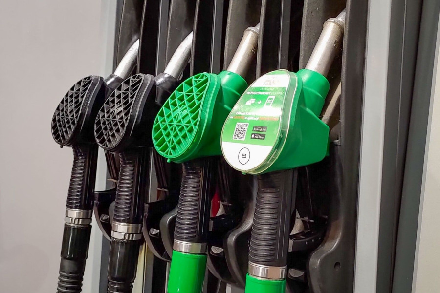 benzyna paliwo dystrybutor stacja