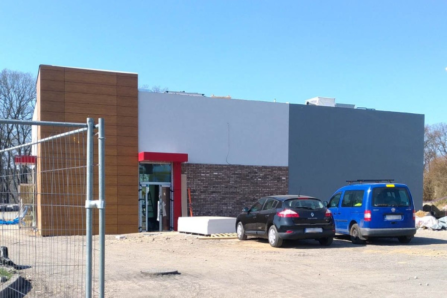 budowa kfc cieszkowskiego