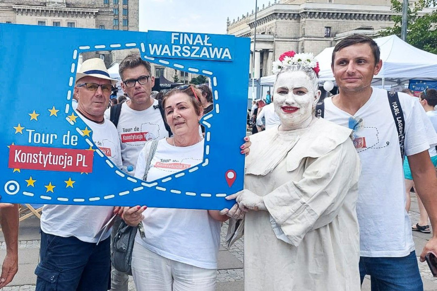 Bartek Mania Zbigniew Złotkowski  Kinga Gęsicka-Biały Halina Gniewek Igor Tuleya