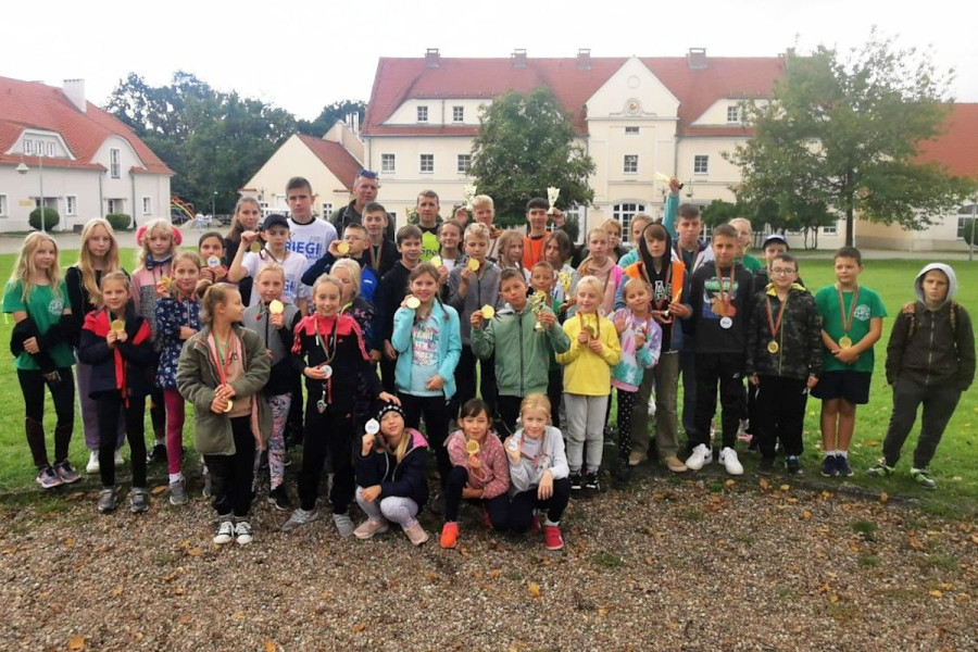 biegi świdnica iwiny warta