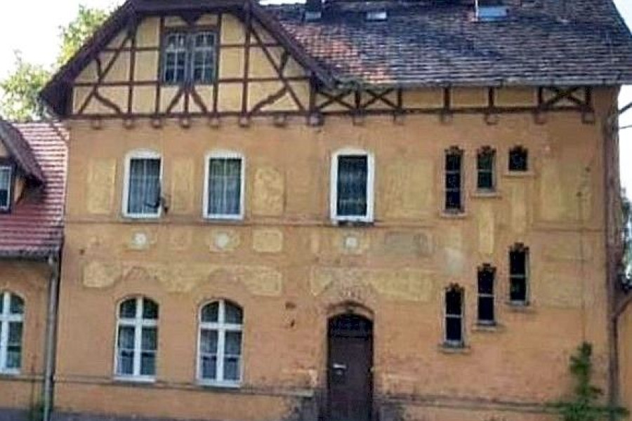 budynek pkp nowogrodziec