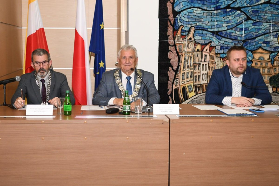 rada miasta powiatu gminy obrady