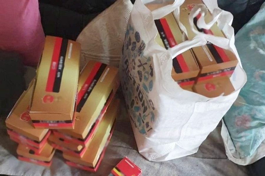 papieros tytoń karton